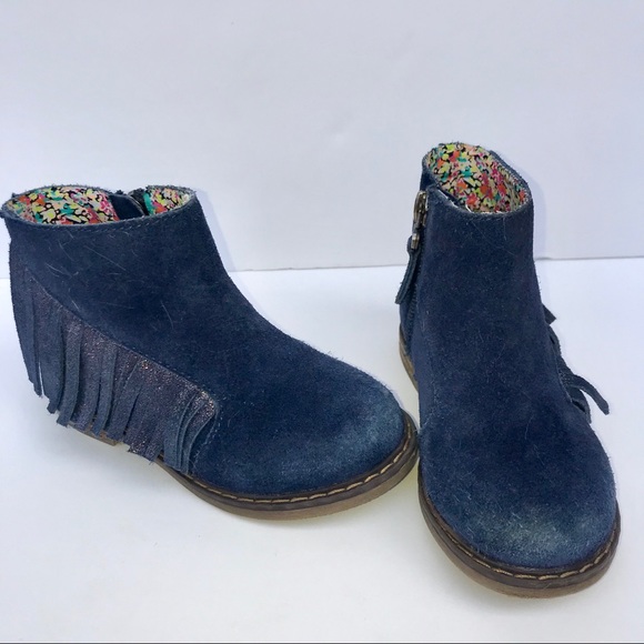 ☀️☀️☀️ 4/$20 Tucker + Tate suede fringe booties! - Picture 6 of 8
